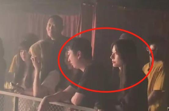 娱乐吃瓜君网红虐猫是谁,娱乐吃瓜君揭露虐猫网红真相