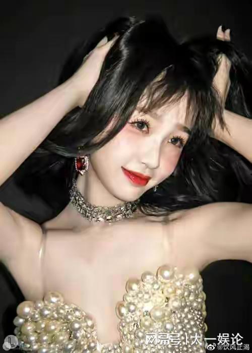 娱乐吃瓜博主讲虞书欣是谁,娱乐吃瓜博主口中热议的流量小花