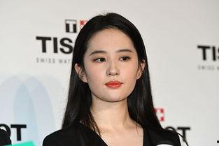 吃瓜娱乐圈刘亦菲,娱乐圈的瓜田仙子，美丽与实力并存